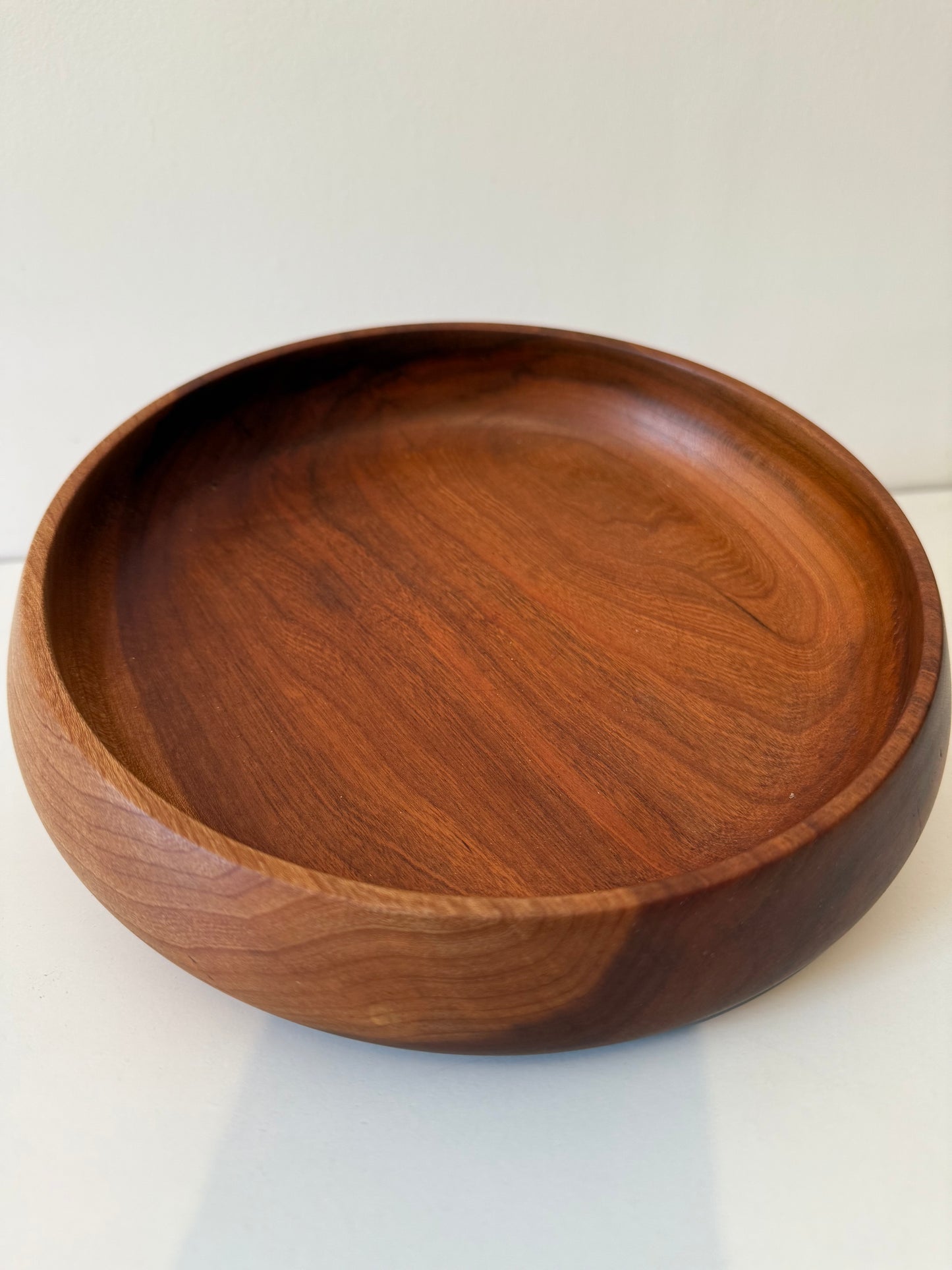 Walnut Salad/Fruit Bowl - Medium