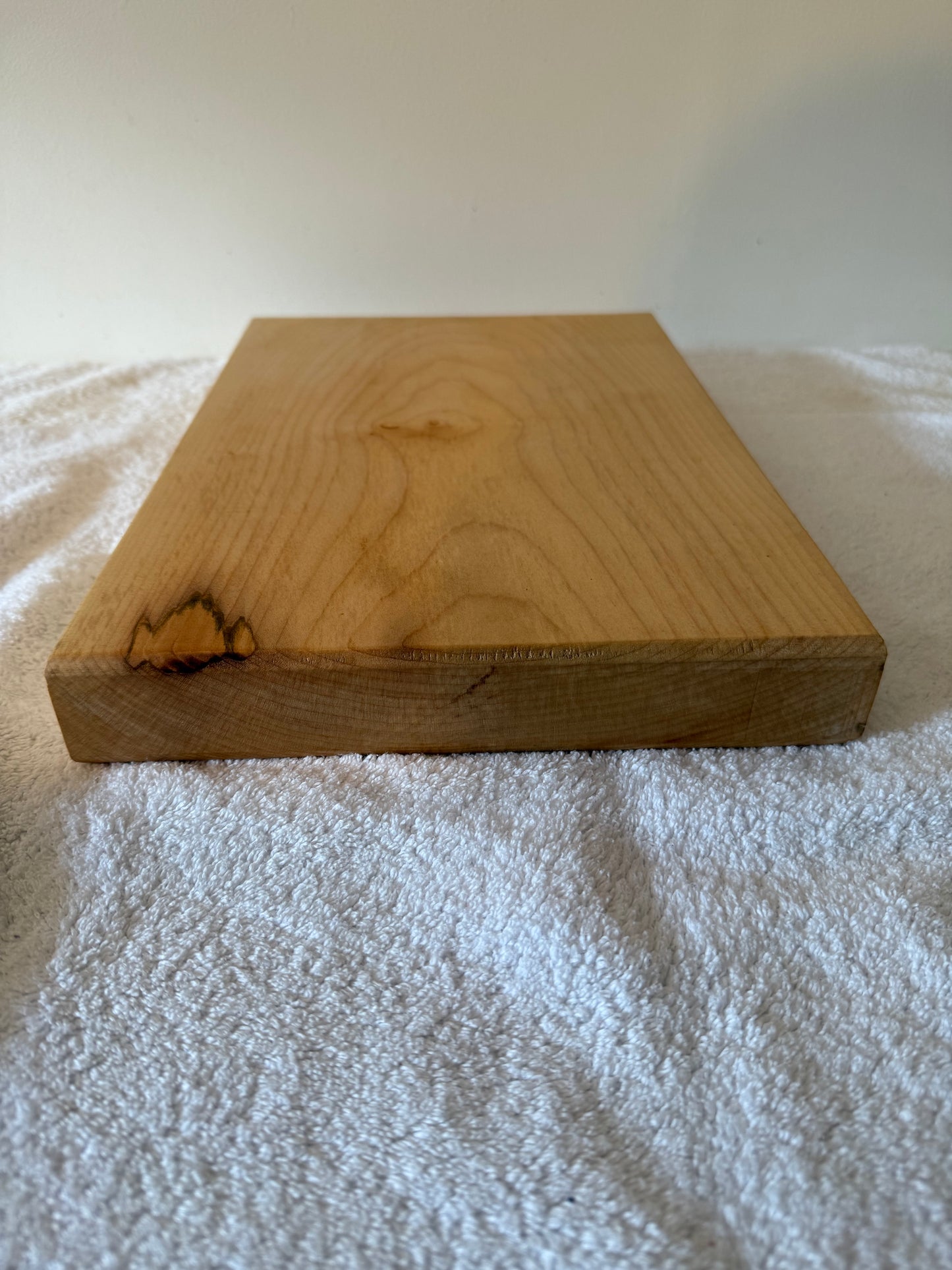 Field Maple Chopping Board - Medium